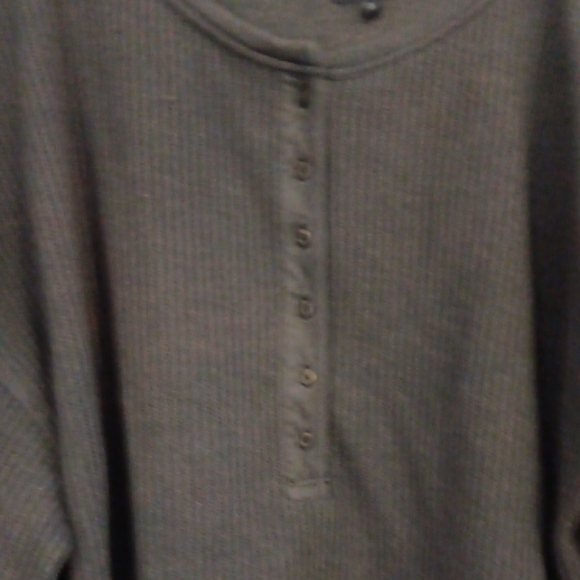 Sweatshirt - Picture 6 of 6